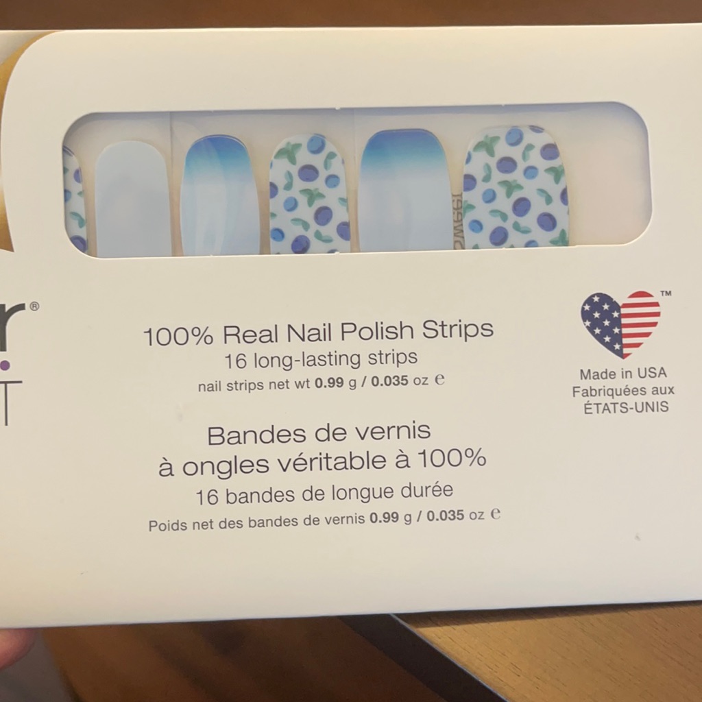 Berry Sweet  Brand New  Retired  Color Street